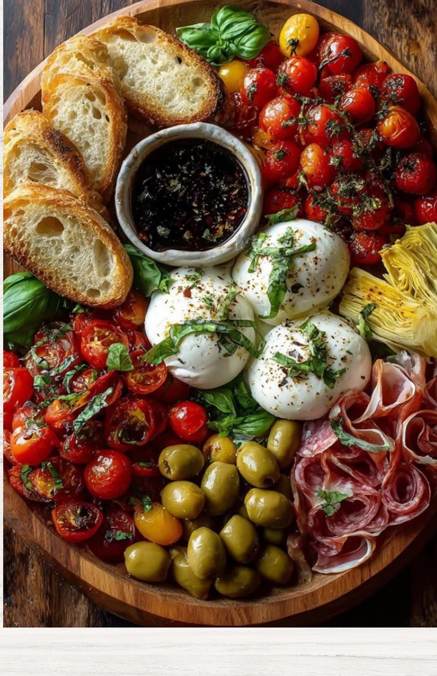 Food mediterraneo fresco in spiaggia a Montepaone Lido